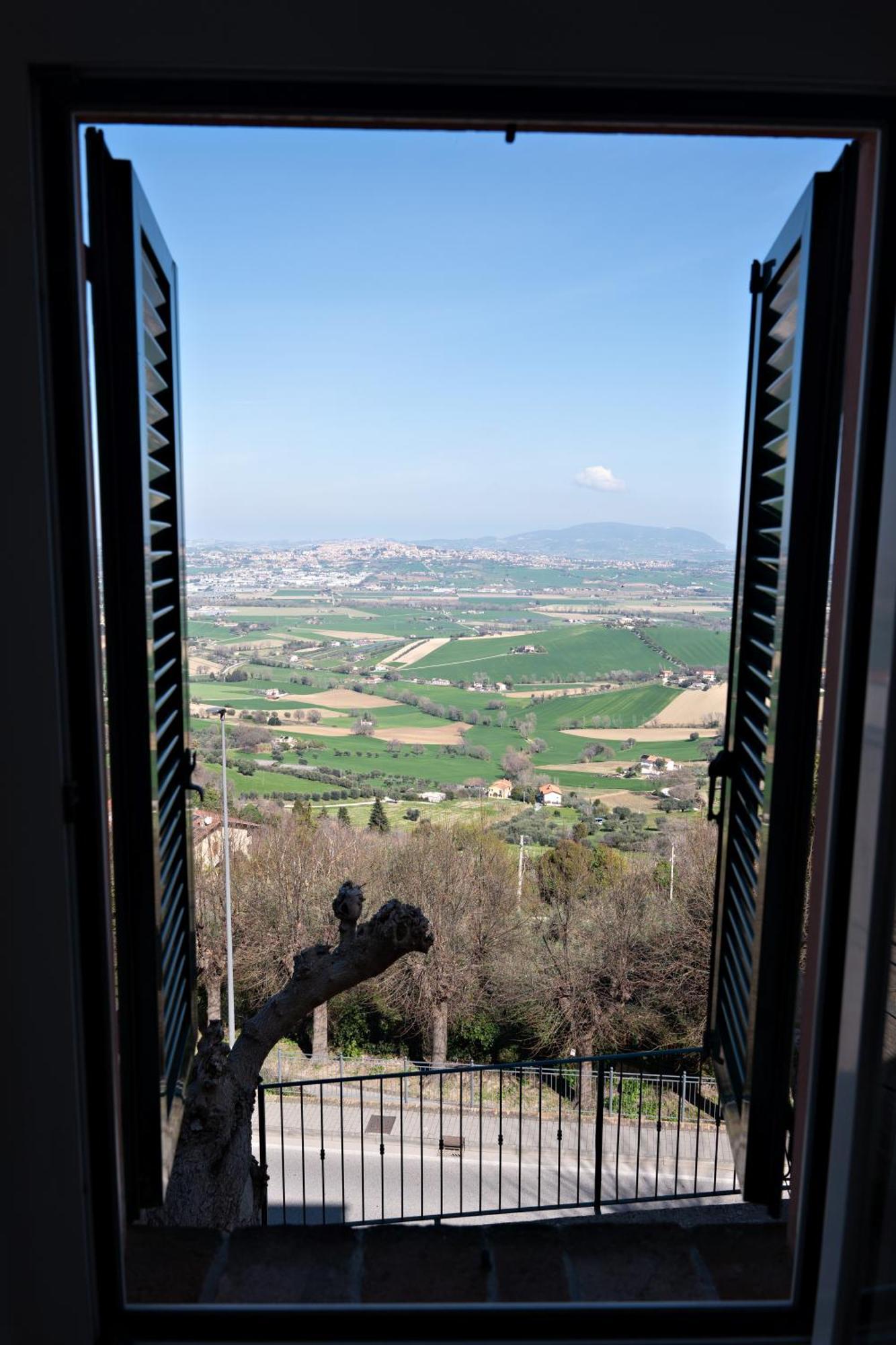 Silenziosa Luna Recanati